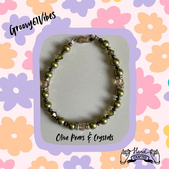 Olive - Handcrafted Austrian Pearls and Crystal Beads Bracelet Jewelry - Picture 1 of 5